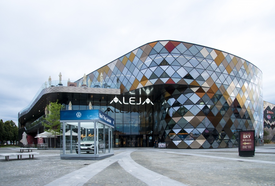 ALEJA-Center Ljubljana Foodcourt und INTERSPAR von umdasch realisiert